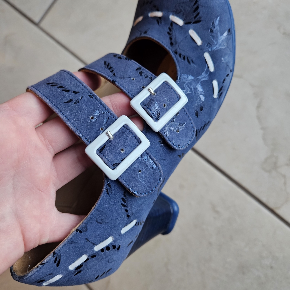 John Fluevog Limited Edition Blue Cavalieri With Birds - Picture 10 of 13